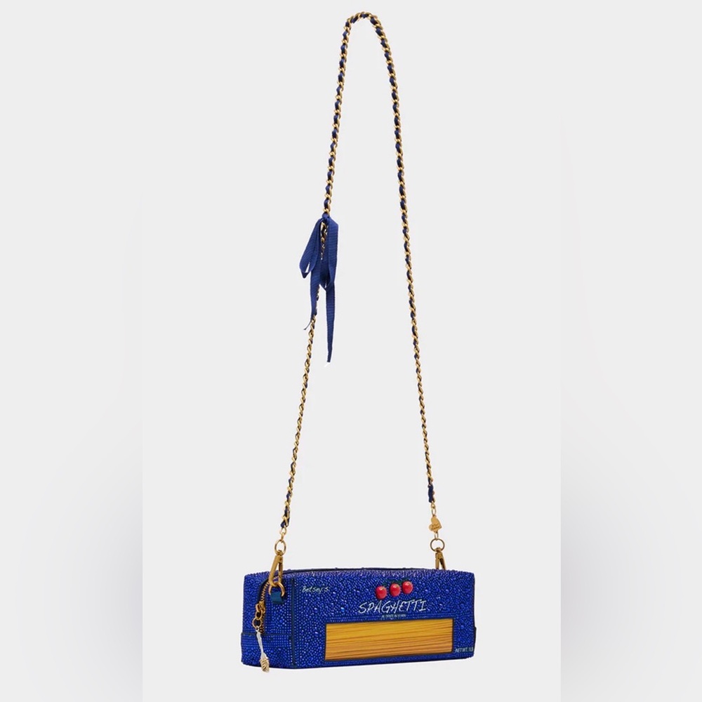 🩶BETSEY JOHNSON FEELIN SAUCY CROSSBODY BAG - NWT🩶 - Picture 2 of 6